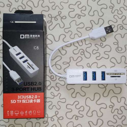 全新 USB 擴展線，USBX3 + MicroSD 讀卡槽 + SD 讀卡槽