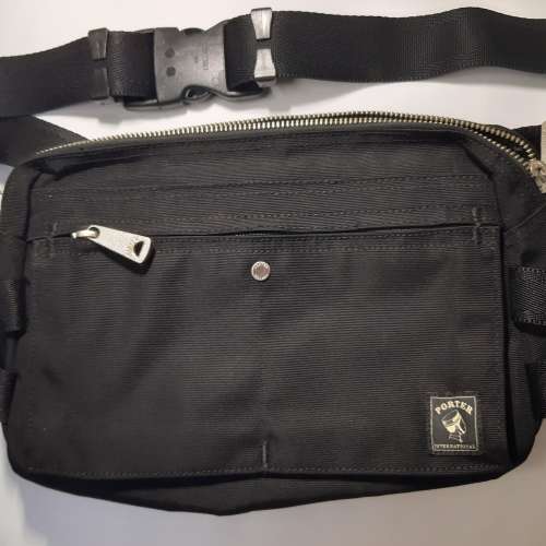 全新 Porter 斜咩袋  斜揹袋 斜肩包  腰包 shoulder bag wasit bag