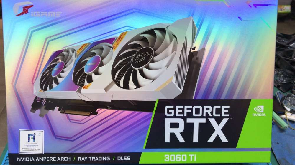 毎回完売 COLORFUL IGAME GEFORCE RTX 3060 白 L PCIExp ULTRA未