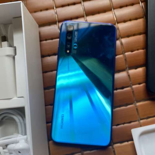 港版Huawei nove 5t