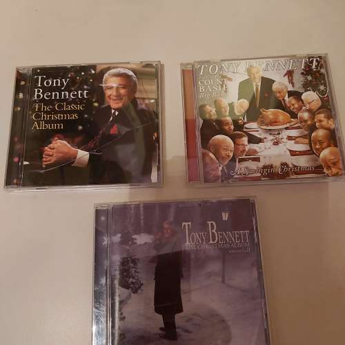 接近全新 Tony Bennett Christmas Album 3隻一次過出售