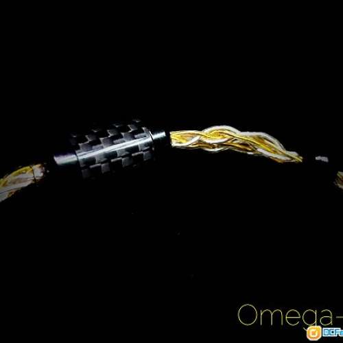 STE Audio 5週年暨我哋5000like嘅記念作， 聯乘的新系列耳機線－OMEGA-X。