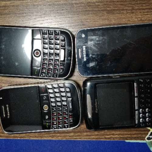 Blackberry & Samsung old phone -
