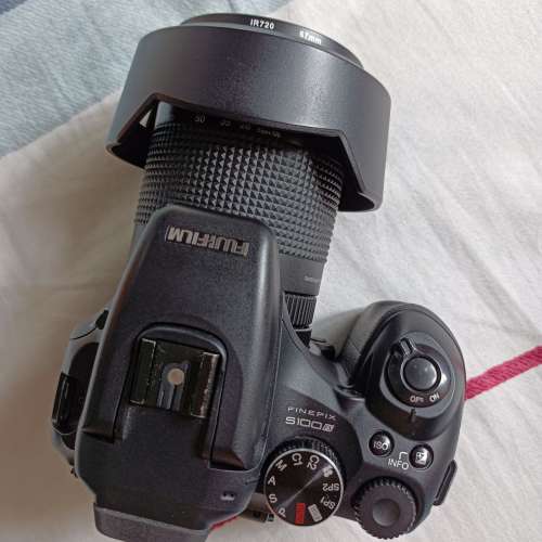 已改全彩紅外線相機 Fujifilm S100fs