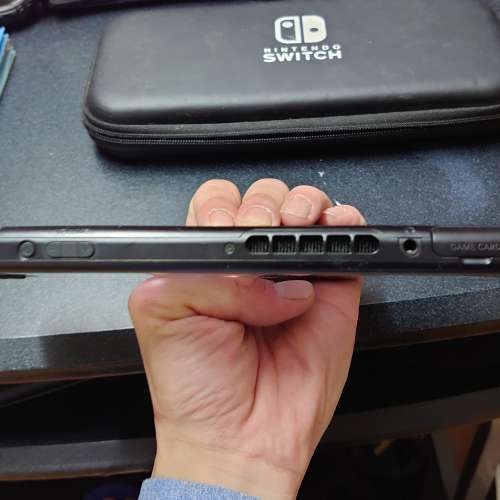 行貨Switch舊版一部連MHR一隻售1650