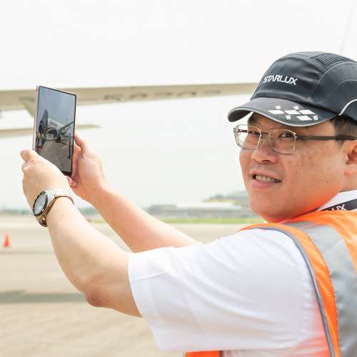 未拆封*100%全新  三星 Galaxy Fold 2 12+512  全新   黑啡