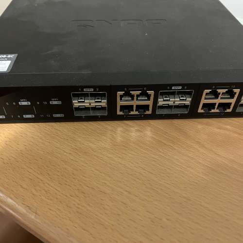 Qnap qsw-m1208-8c managed 10gbe switch