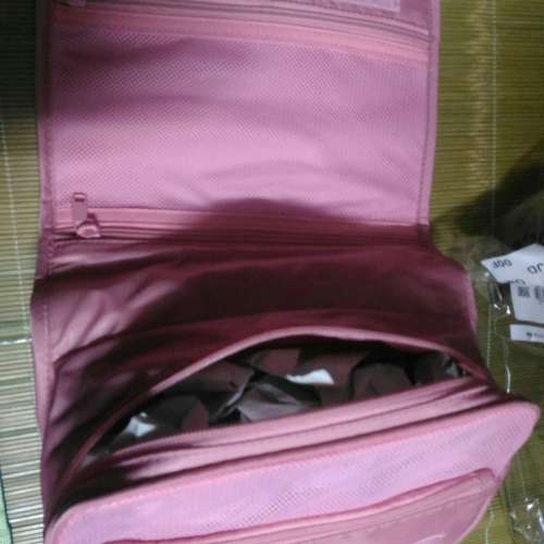 b+ab 旅行用品袋一個