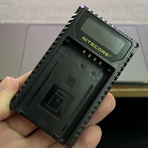 Nitecore ULM240 USB battery charger for Leica M240