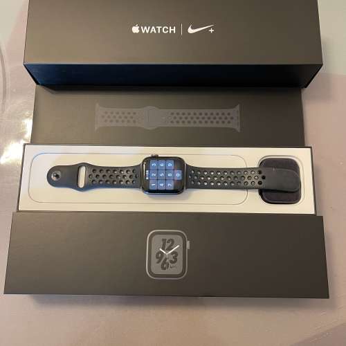 Apple Watch 4 LTE 44mm Nike Black