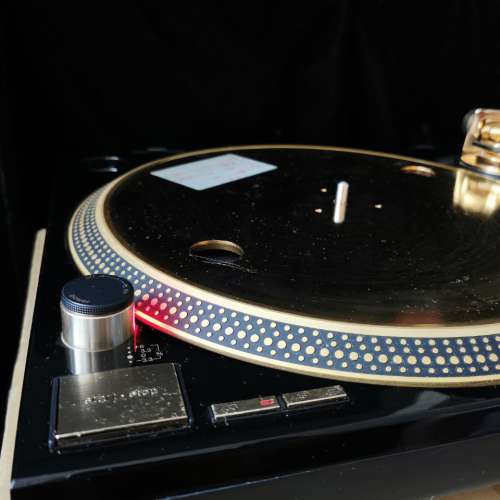Technics SL-1200 LTD 限量版黑膠唱盆