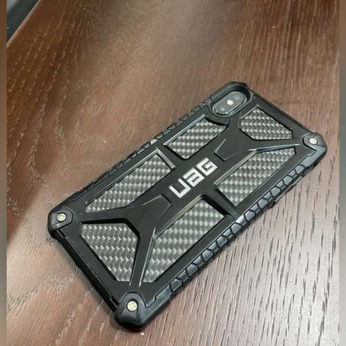 UAG Monarch carbon fiber case for iPhone XS MAX