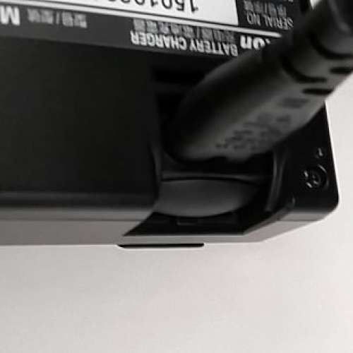 Nikon 原廠 MH-25 充電器 （電源接口可 旋轉 的原廠正貨）- 合 D800, D7000, D600...