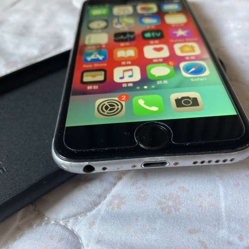 Apple iphone 6 (4.7 吋) 128GB，76% 電池狀況。