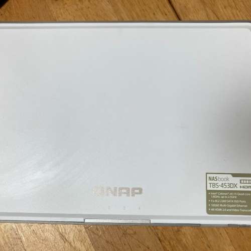 QNAP TBS-453DX SSD 10G 萬兆 J4115 4K NAS 勁過 Synology roon