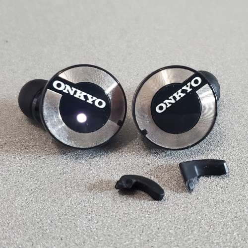 Onkyo W800BT 藍牙耳機