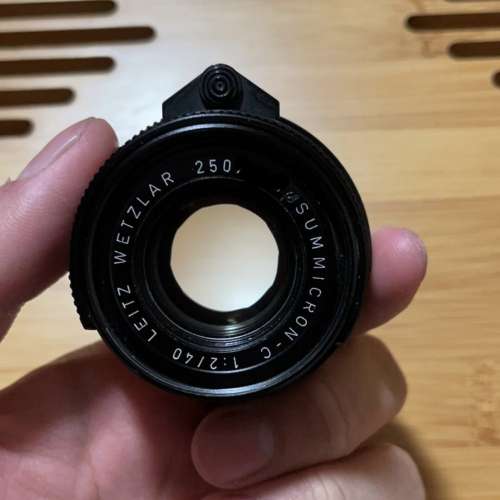 Leica Summicron 40mm F2 with Original hood