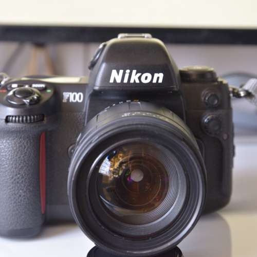 Nikon F100 + Tamron AF 28-105mm F4-5.6