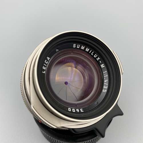 Leica Summilux-M 35mm f/1.4 Ver.2 Pre-ASPH Titanium