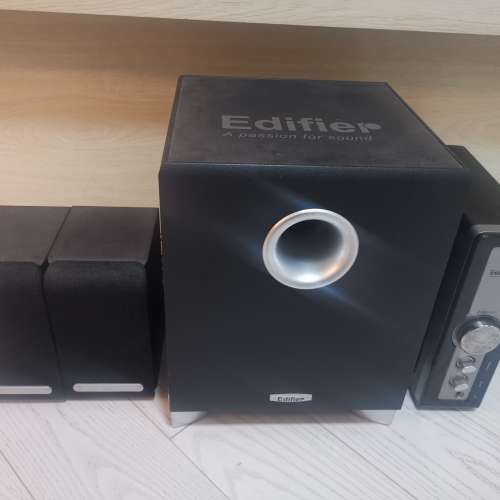 Edifier 電腦喇叭一套4件