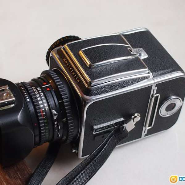 90% new Hasselblad 500 C/M body and CP 80mm f/2.8 T*