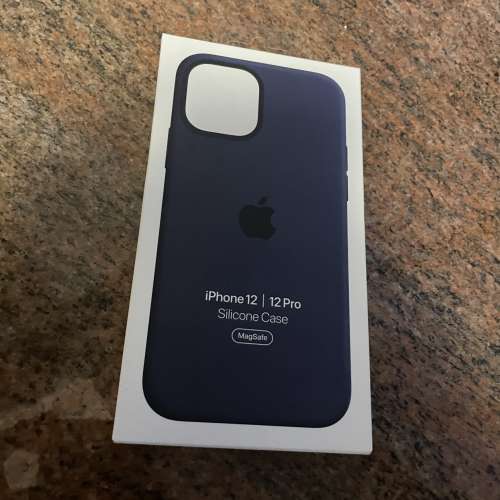 iPhone 12 / 12 Pro Leather Case Blue