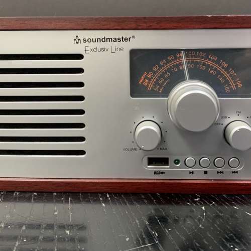 99% New 德國Soundmaster AM/FM收音機