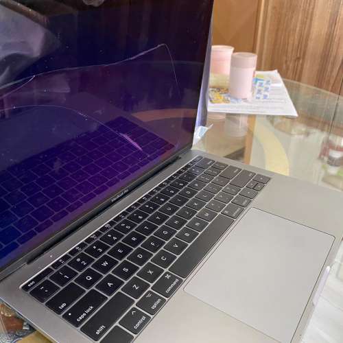 Macbook pro 13-inch mid 2017 (no touch bar)