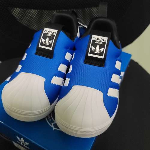100%新 Adidas superstar bb鞋