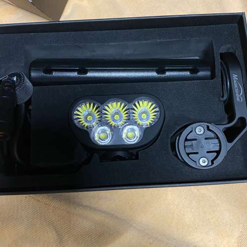 Monteer 6500 Lumens Bike Light 單車電燈 99%New