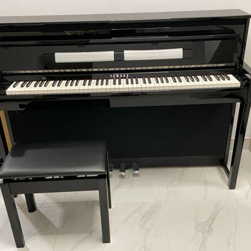 Yamaha Clavinova CLP-785 數碼鋼琴