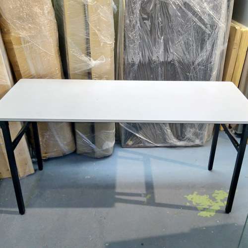 摺檯  59*23.5*29" #2103181,有3張,$400一張