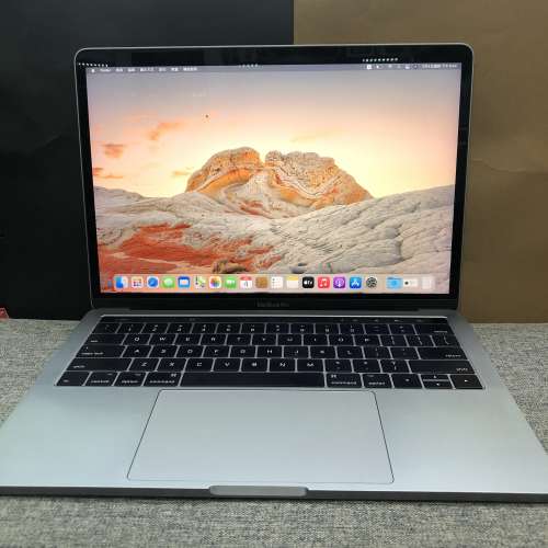 MacBook Pro 2017 13” Core i5 3.1GHz 256GB Touch Bar