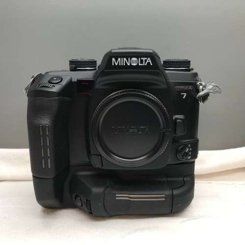 Minolta Dynax 7連直度手柄 菲林相機（故障機）