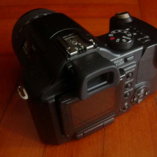 新淨 ~~ Panasonic DMC-FZ50  半專業數碼相機