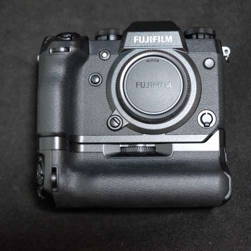 Fujifilm XH1 X-H1 with grip 三電