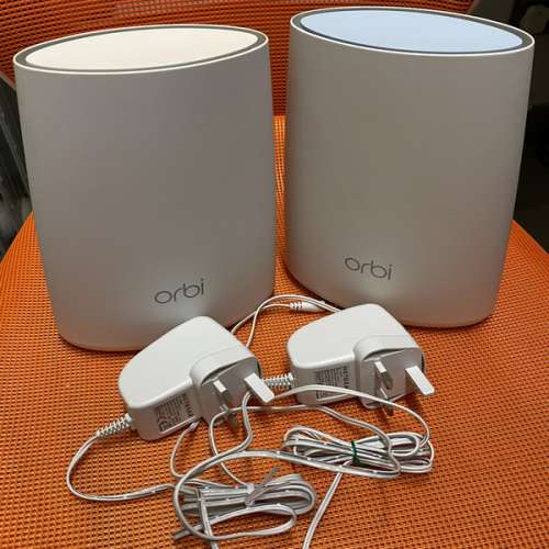 Netgear Orbi RBK40 一套