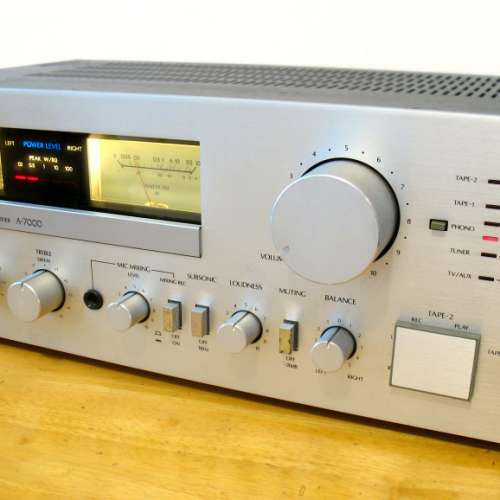 Sansui 合併擴音機 ，新淨，正宗日本山水