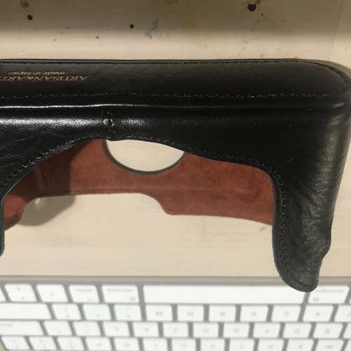 Leica MP leather case (A&A; 99.999% new; NOS)