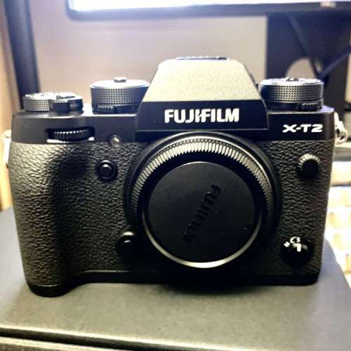 Fujifilm XT-2 連原廠手把 連xf 18-55mm f 2.8-4 kit