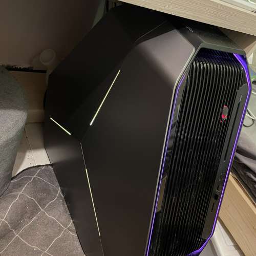 DELL Alienware Area 51 r2 i7 6800k 6核12線程 24G ram 3個HD GPU 1070