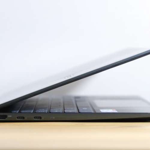 全新 Asus zenbook 13 UX325 百老匯行貨3年保 i5-1135G7 8gb ram 512gb SSD 超輕1.1kg