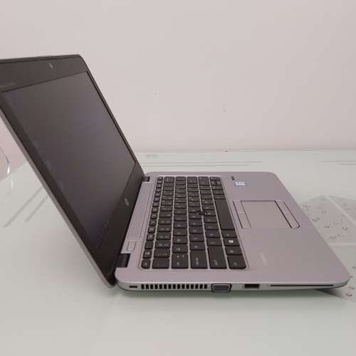 HP EliteBook 820 G4 - 12.5" - Core i5 7300U - 8 GB RAM - 256 GB SSD - Windows10