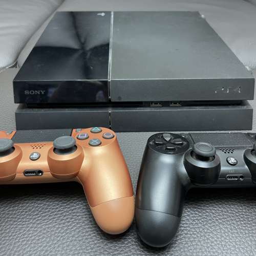 PS4 主機