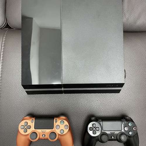 PS4 主機