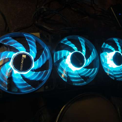 RGB 機箱風扇三把連控制器