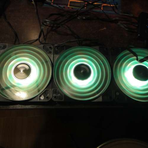 RGB 機箱風扇三把連控制器