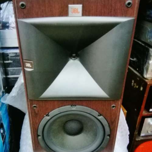 JBL 号角音箱