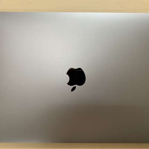 99%新 MacBook Pro 2019 13 Space Grey 256GB SSD 16GB RAM