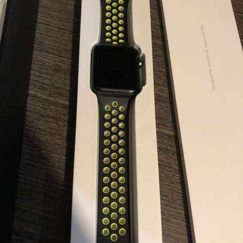 WATCH SERIES2 Nike 42mm gps連盒連充電線